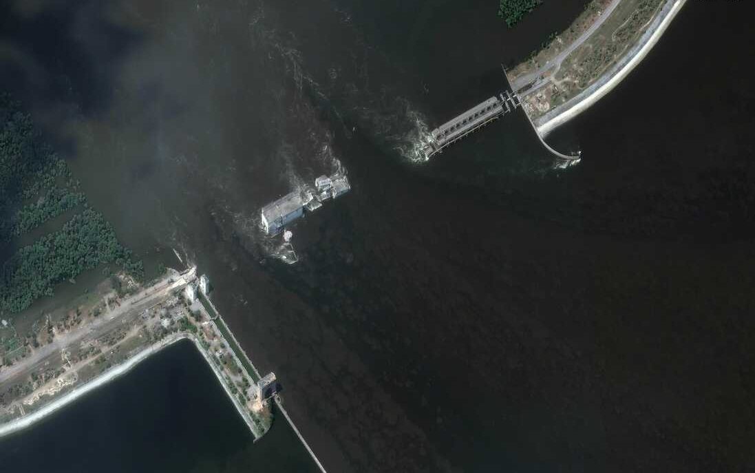 Is it necessary to rebuild the Kakhovka HPP? Energy, transportation, water management and environmental aspects