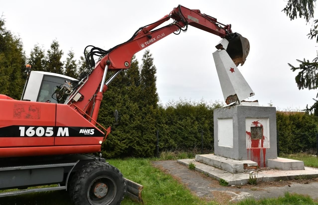 How Ukraine triggered a new wave of decommunization in post-Soviet countries