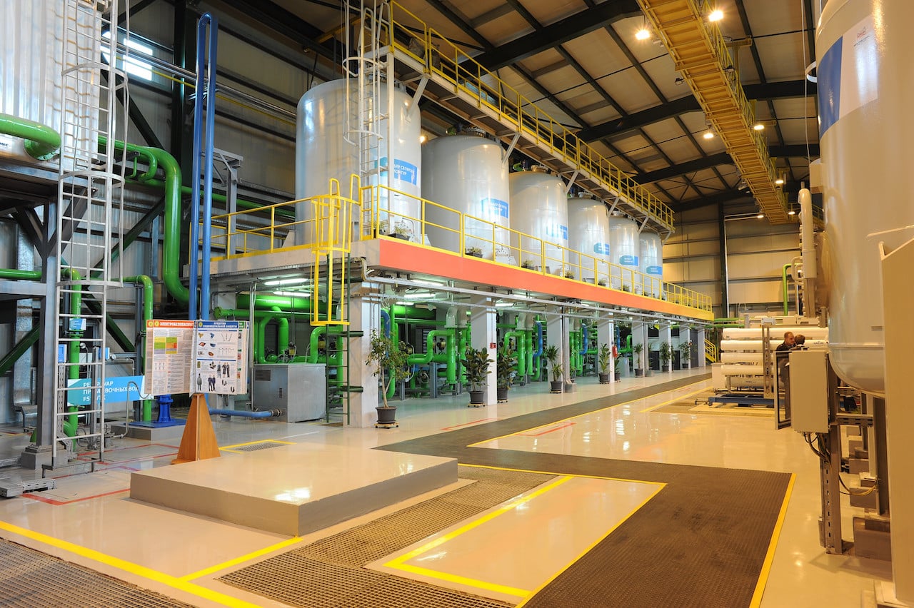 Millions of taxes into the Russian budget. The company of a Ukrainian oligarch continues to operate in Russia